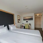 Leonardo Seaport Hotel 4*