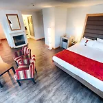 Leonardo Seaport 4*