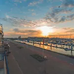 Hotel Leonardo Seaport IJmuiden