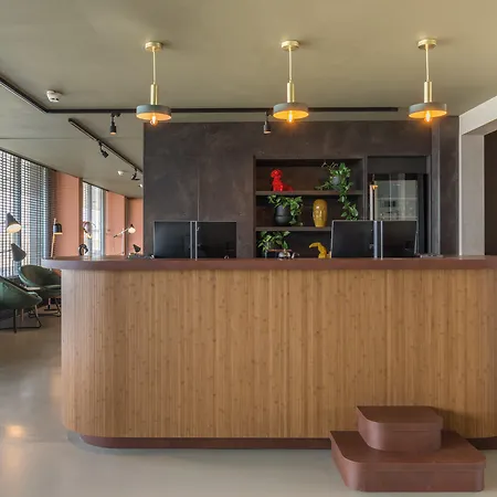 Hotel Leonardo Seaport