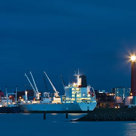 Hotel Leonardo Seaport 4*