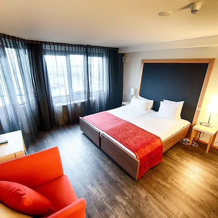 Leonardo Seaport 4*