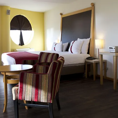Leonardo Seaport ホテル 4*