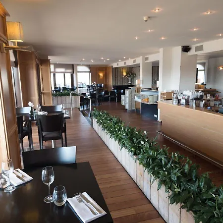 ホテル Leonardo Seaport 4*