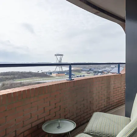 Leonardo Seaport 4* エイマイデン