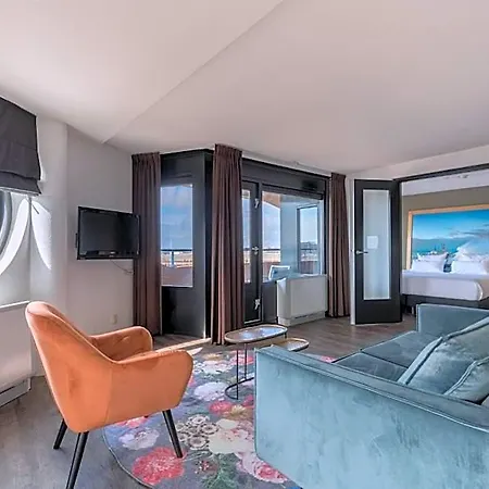 ホテル Leonardo Seaport 4*