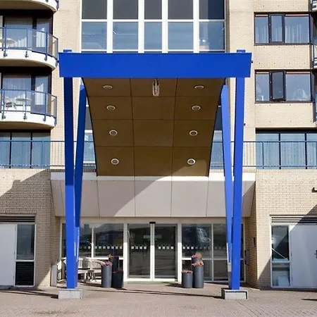 ホテル Leonardo Seaport 4*