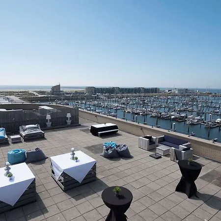 Hotel Leonardo Seaport 4*