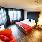 Leonardo Seaport 4*