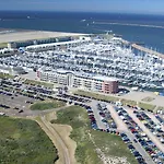 Leonardo Seaport Эймейден
