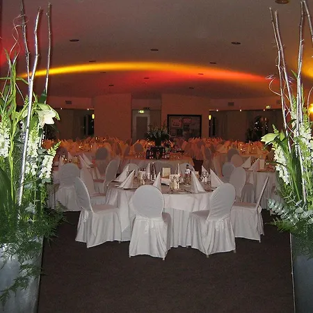 Hotel Leonardo Seaport 4*