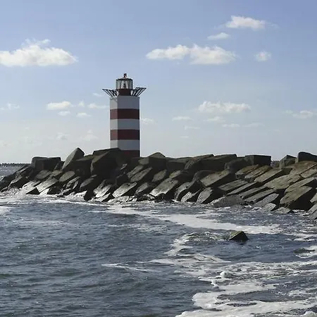 Leonardo Seaport 4* IJmuiden