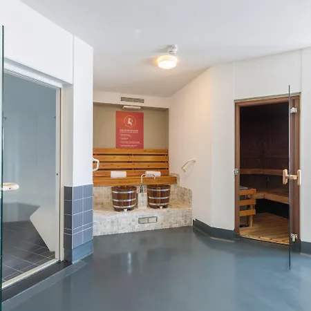 Leonardo Seaport 4*