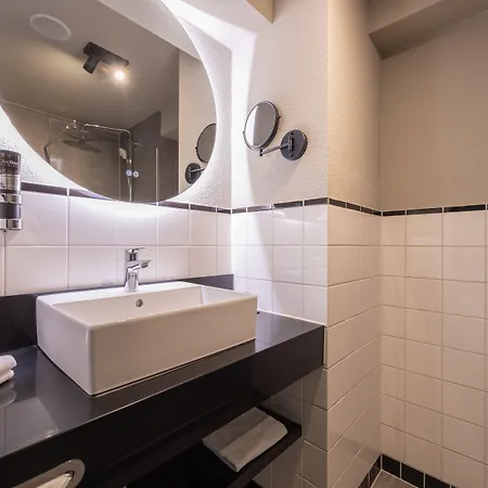 Hotel Leonardo Seaport