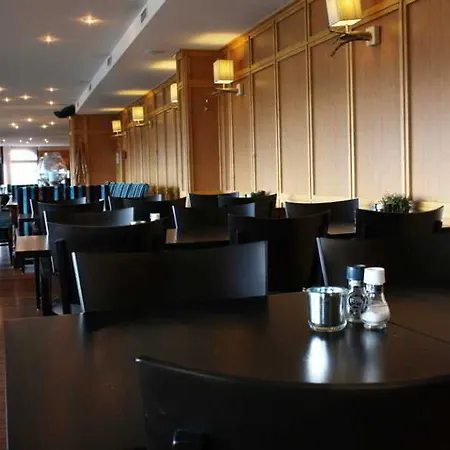 Leonardo Seaport 4*